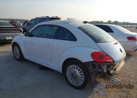 2014 Volkswagen Beetle 2.5L z USA, uszkodzony, nr VIN 3VWJX7AT6EM603652